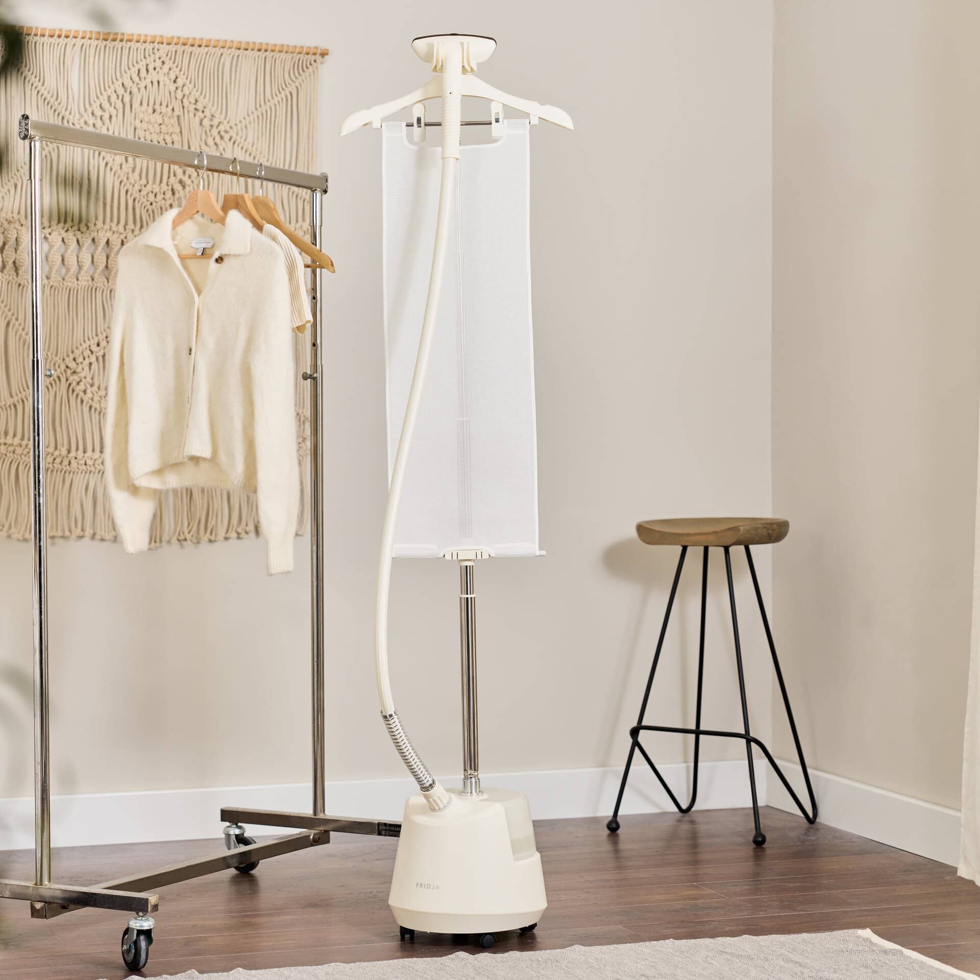 f1200 Clothes Steamer Pro | Professional Steaming f1200 Clothes Steamer Pro | Professional Steaming