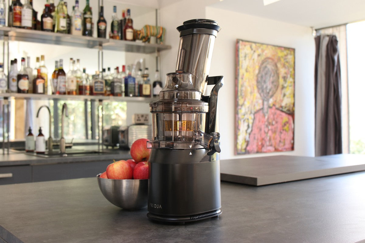 Fridja f1900 Whole Fruit Juicer in a kitchen